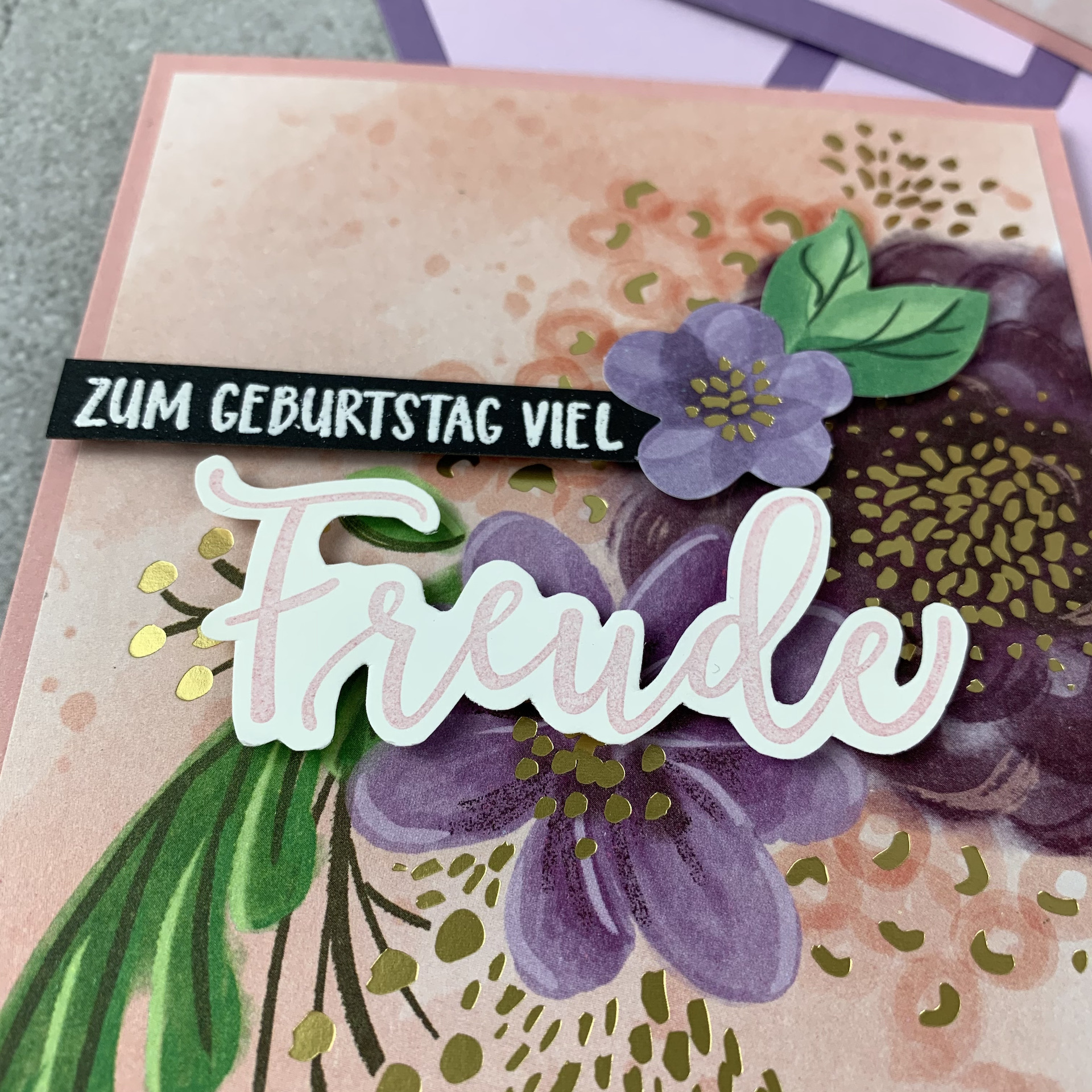 Blumen voller Freude Traumblten 3.jpeg